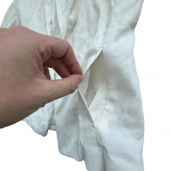 H&M Cream Blazer with Pockets Business Casual Office Jacket, size 4 or Small - Picture 3 of 10